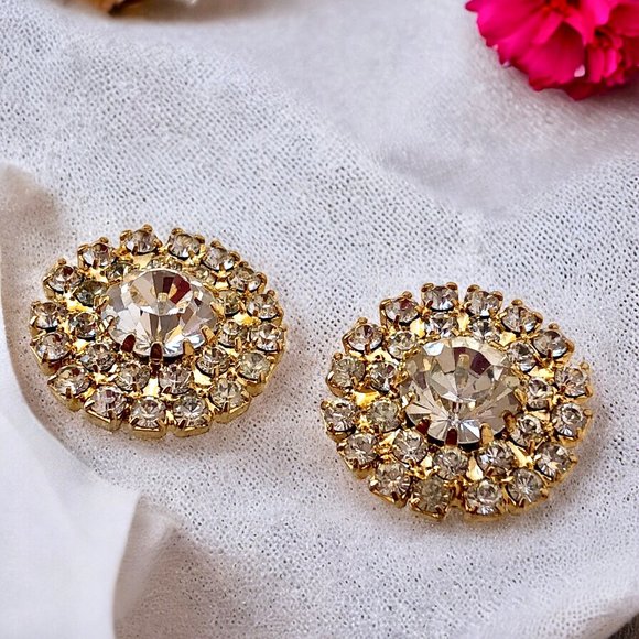 Vintage Sparkling Prong Set Rhinestone Post Stud Earrings Gold-tone - Picture 1 of 13